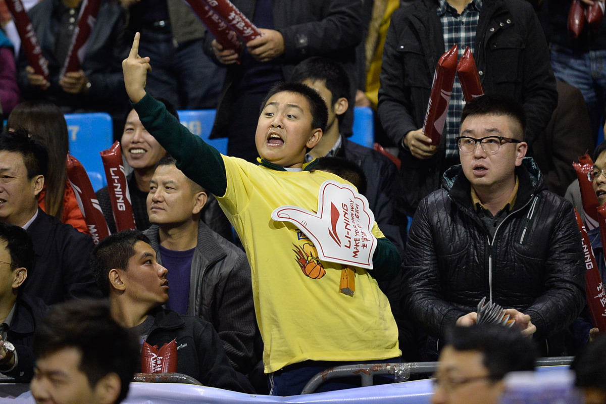 包含RNG教练压力巨大！，Faker遭遇三持续失利引发球迷热议的词条-爱游戏平台