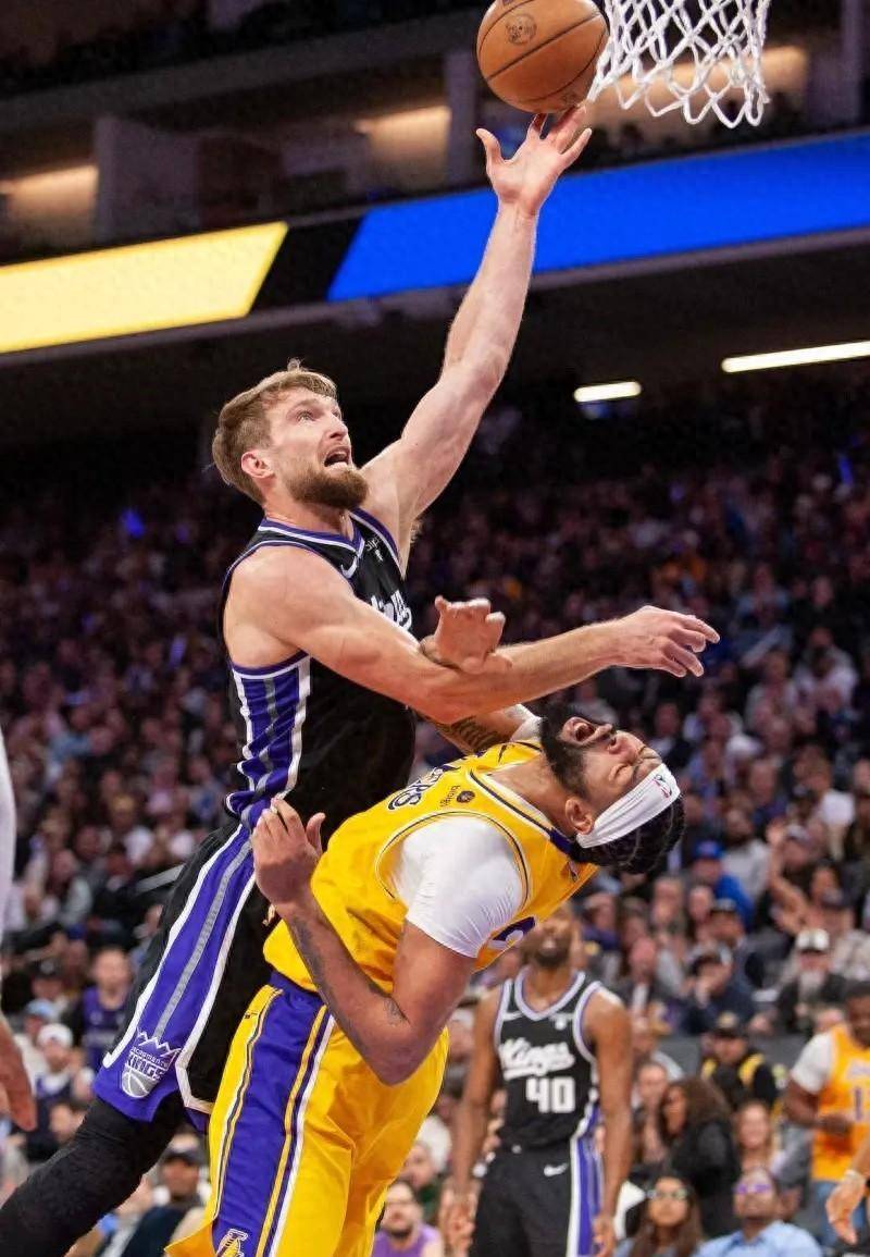 关键时刻萨克拉门托国王防线松动——欧冠节点到来，更衣室稳定，年轻球员得到机会的简单介绍-爱游戏官网